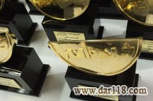 طراحی وتولیدانواع تندیس های ترکیبی و سفارشی
