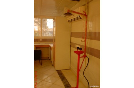 دوش و چشم شوی اضطراری به آزماسکو سامان - 1