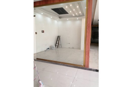 مغازه تجاری شیک - 1