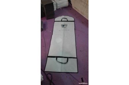 تولیدی کاور لباس و مانتو