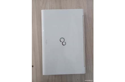 لپتاپ استوک Fujitsu با قیمت مناسب - 2