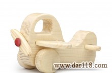 هواپیما چوبی دارمازو