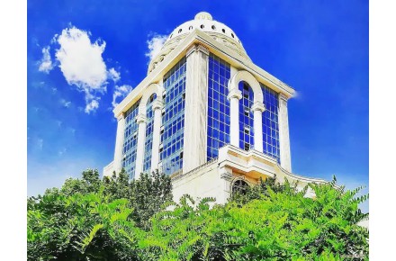 مشارکت درتکمیل و راه اندازی هتل مجلل ارنیکا - 3