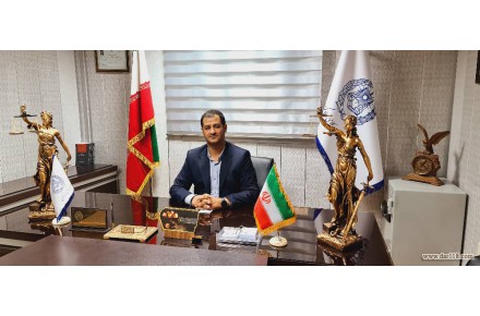 دکتر سیدایمان موسوی وکیل پایه یک دادگستری - 1
