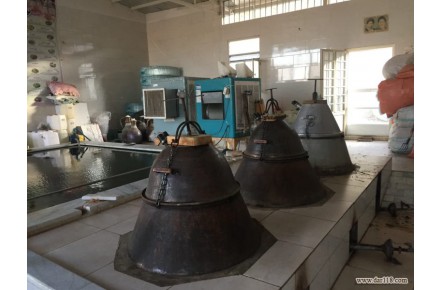 فروش انواع گلاب و عرقیات،گلاب کاشان،نعناع،بیدمشک،کاسنی،رازیانه سنتی - 3