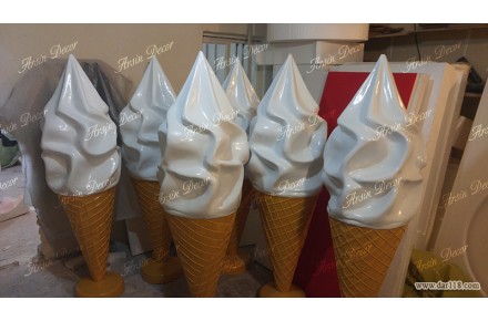 ساخت ماکت تبلیغاتی بستنی قیفی - تصویر شماره 1
